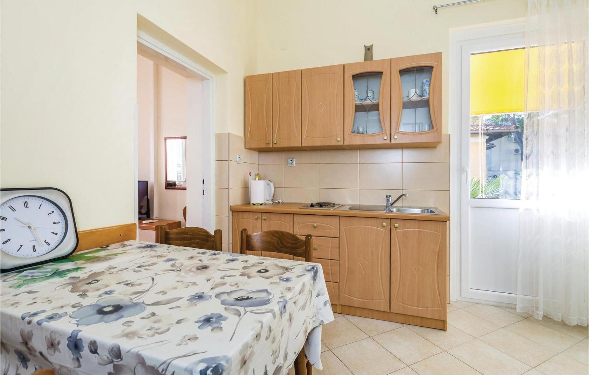 Stunning Apartment In Lovran With Kitchen 外观 照片